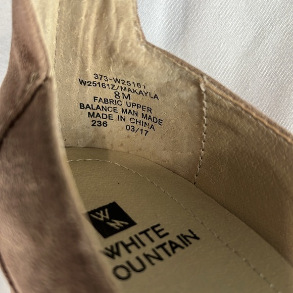 White Mountain Makayla Faux Suede Block Heel Pumps - Picture 6 of 7